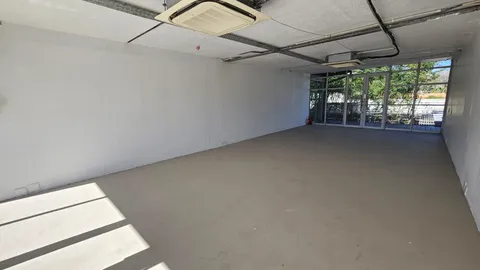 GLENFAIR BOULEVARD , Cnr Lynnwood Road and Daventry Street, Lynnwood Manor (Attacq Property)76m² office to let (11)